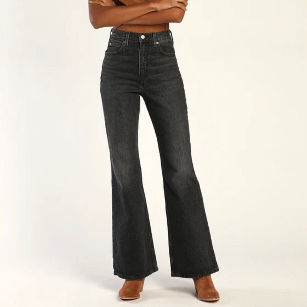 Levi’s 70s High Flare Blackwash Jeans size 31 NWT